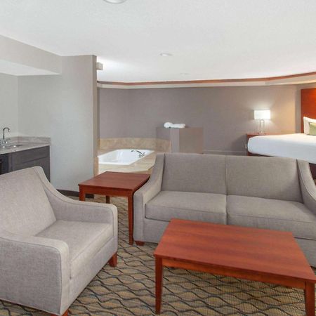 Wyndham Garden Fort Wayne Hotell Eksteriør bilde